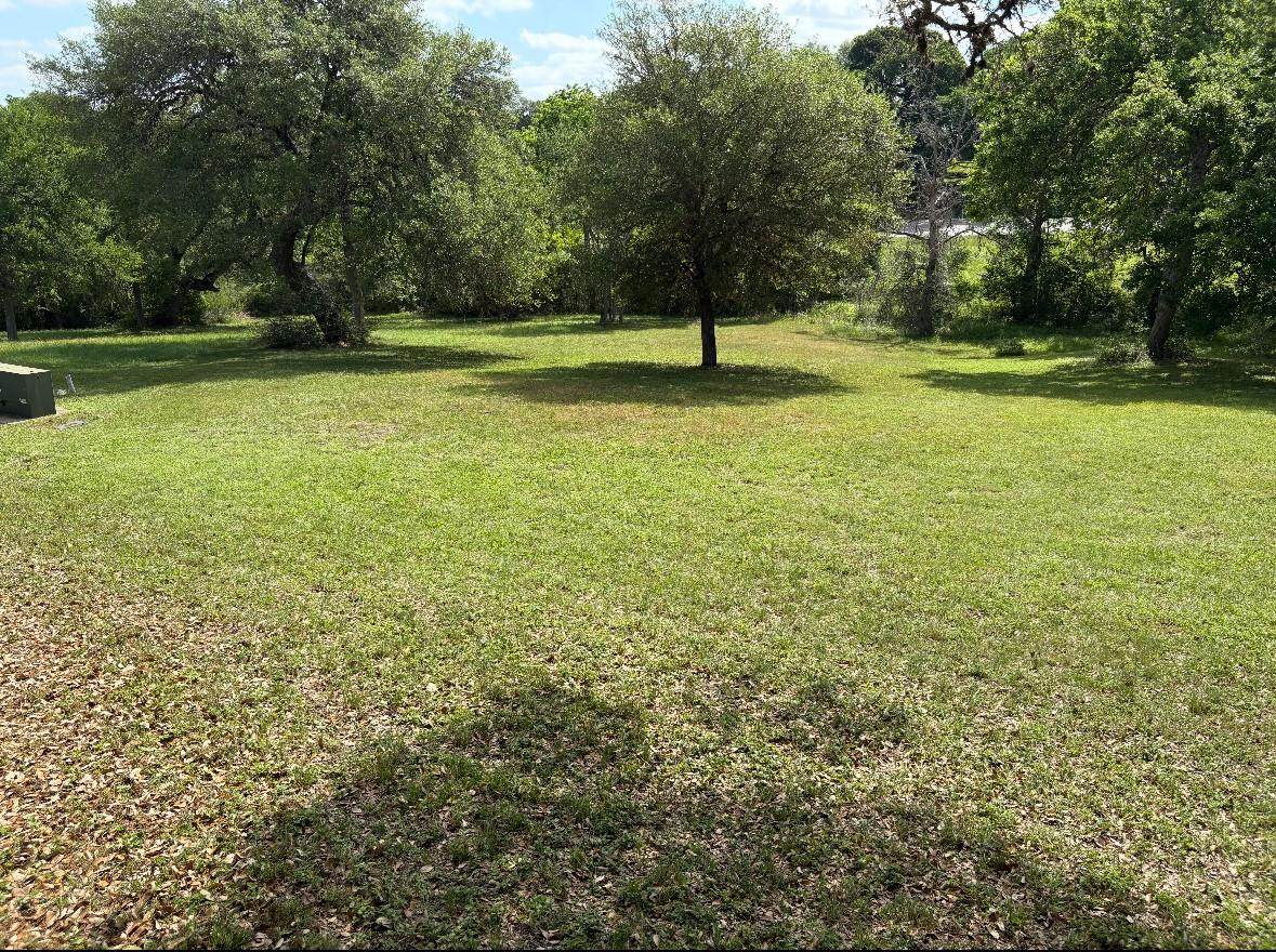 https://bt-photos.global.ssl.fastly.net/austin/orig_boomver_1_5811597-2.jpg