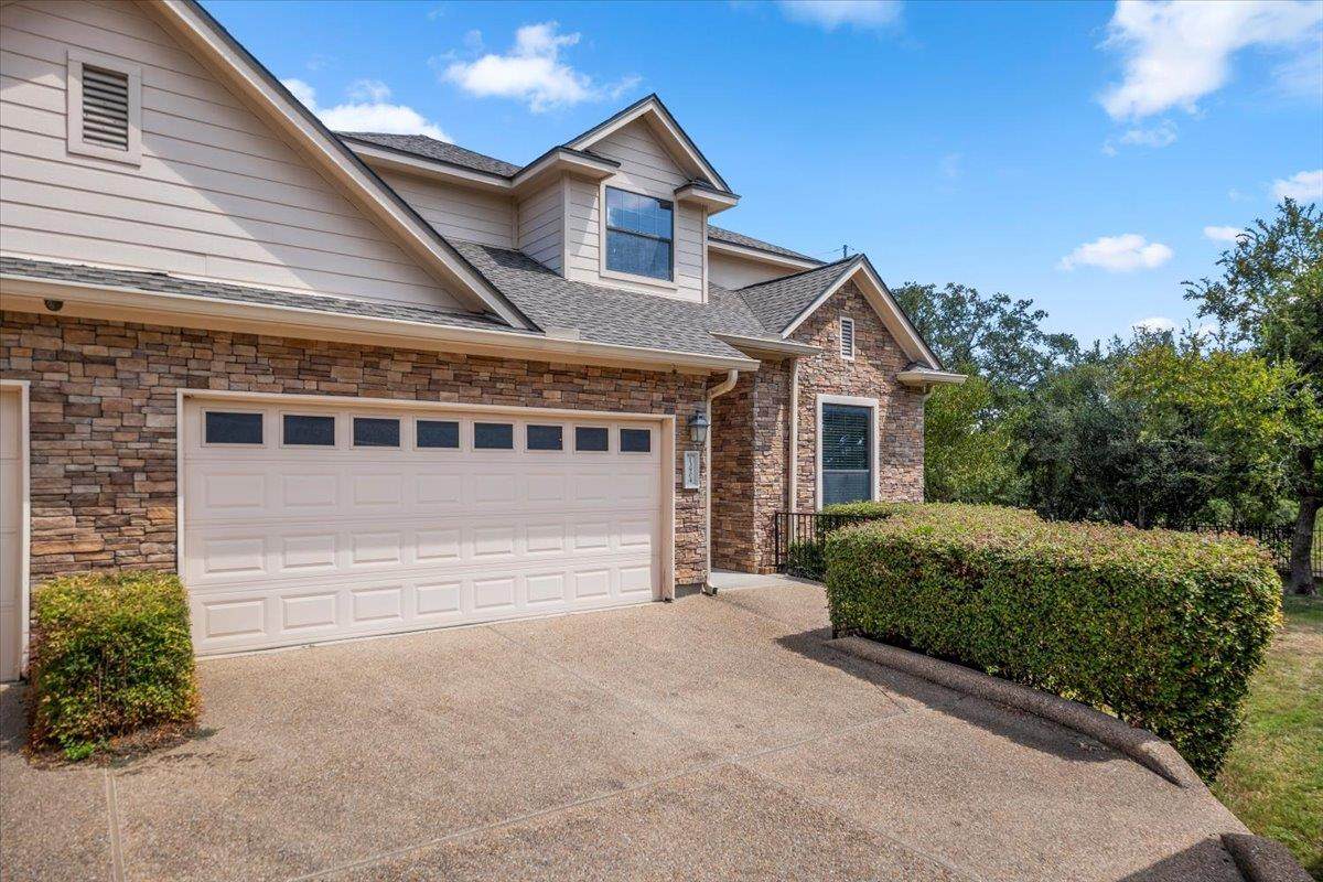 13904 Ashton Woods Cir - Photo 1