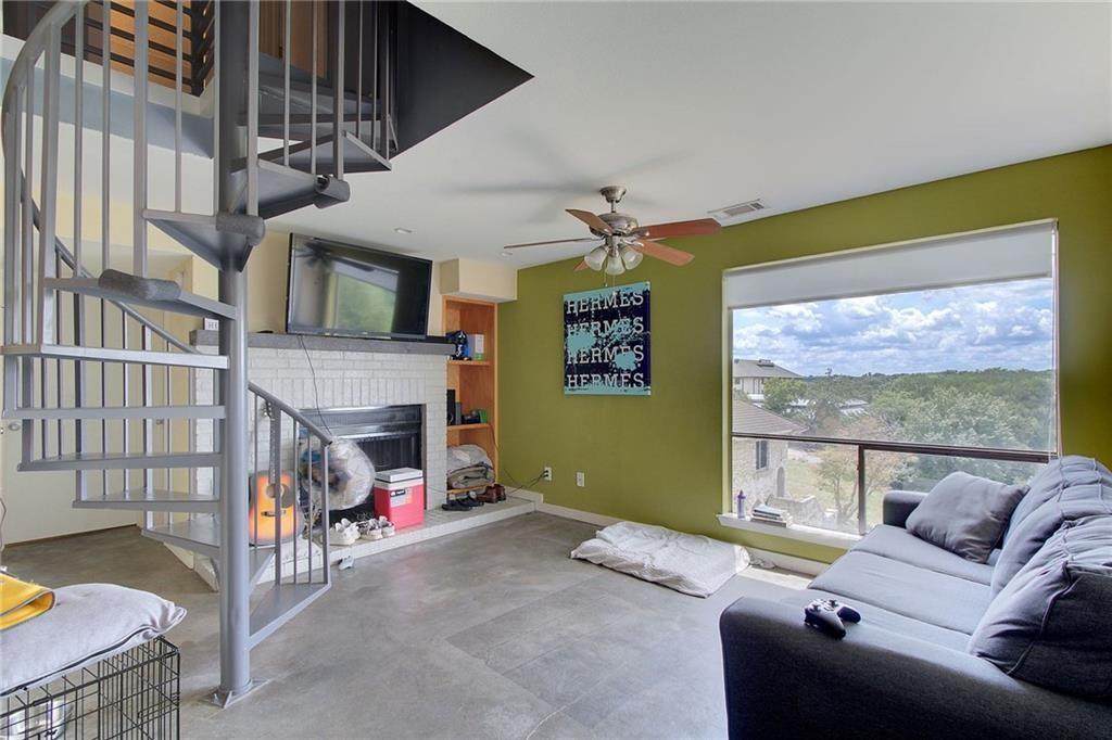 908 Poplar St - Photo 1
