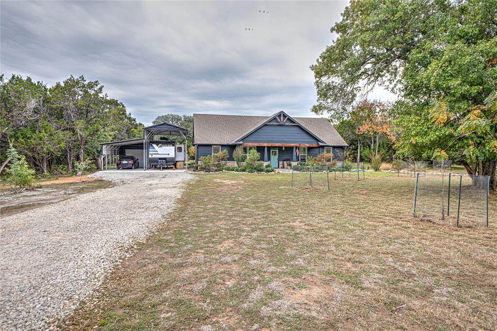 209 Legend Oaks - Photo 1