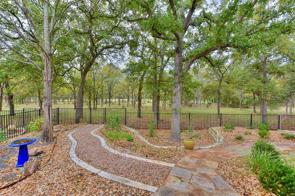 151 Great Frontier Dr - Photo 1