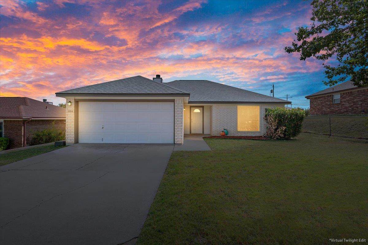 204 Rodeo Cir - Photo 1