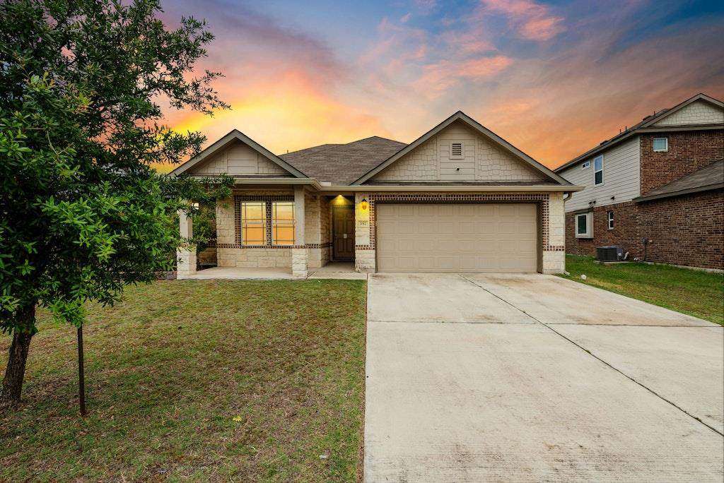 157 Plantain Dr - Photo 1