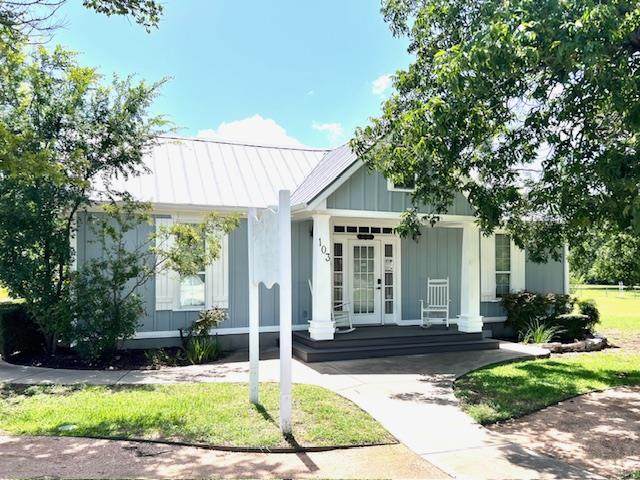 103 West Dr - Photo 1