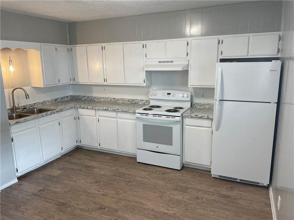 1209 Vance St - Photo 1