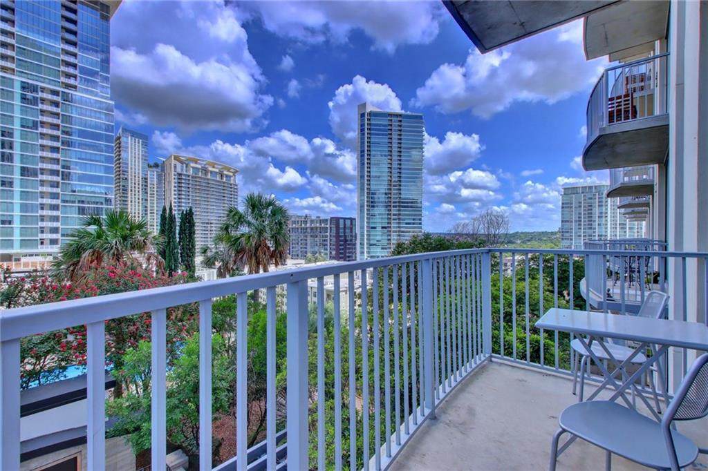 360 Nueces St - Photo 1