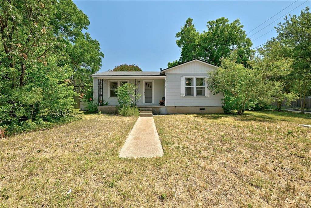 812 52nd St - Photo 1