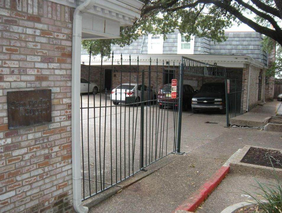 2704 San Pedro St - Photo 1