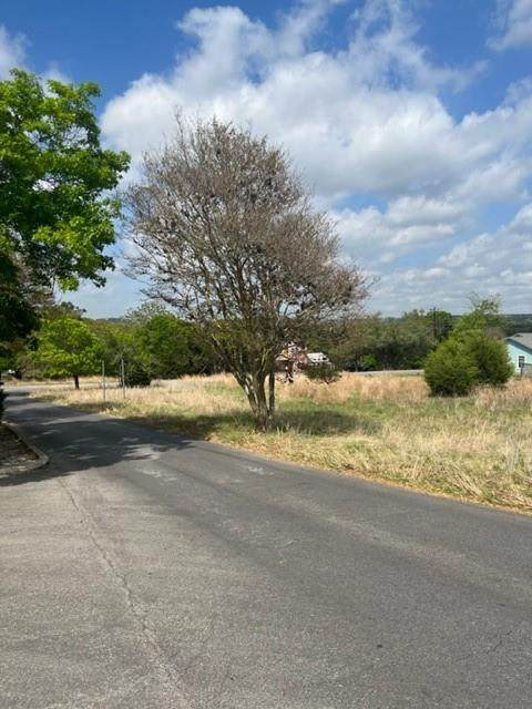 235 Woodcreek Dr - Photo 1