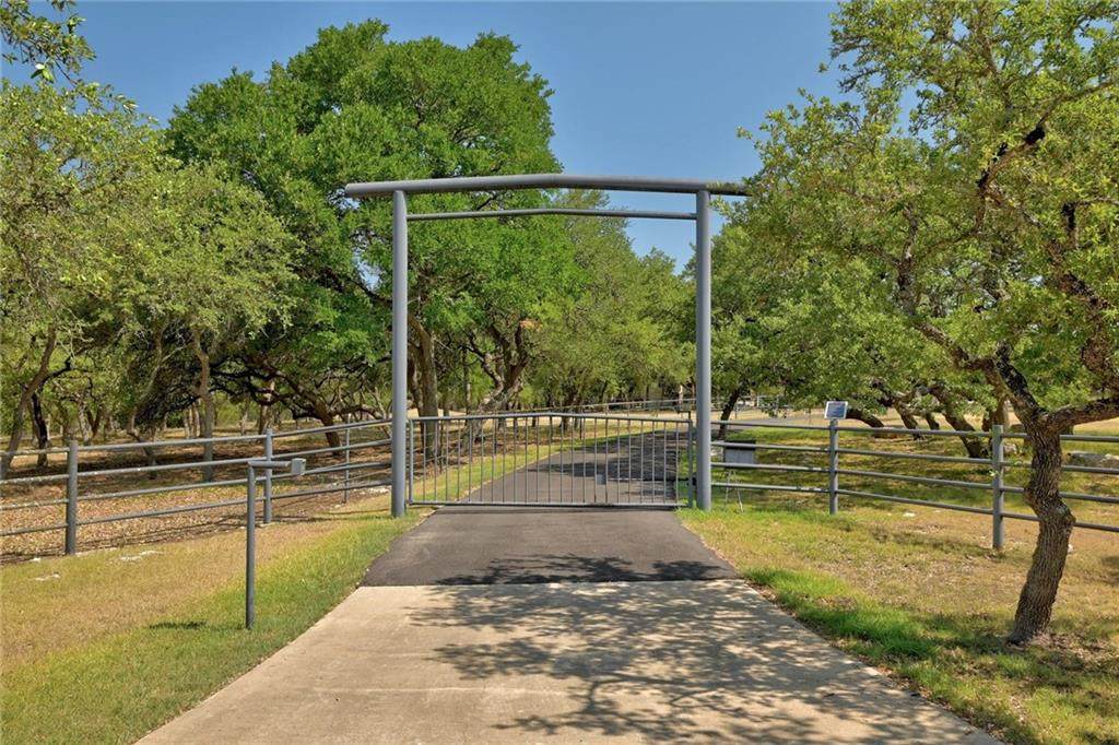 915 Enchanted Oak Dr - Photo 1