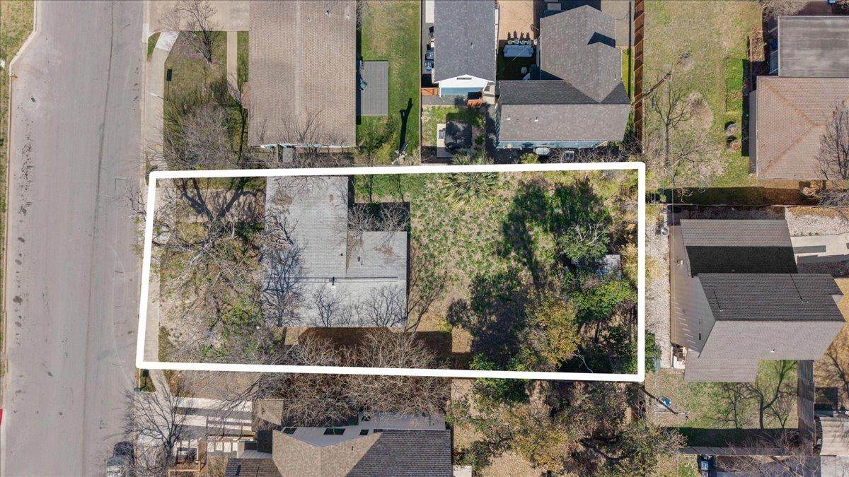 8017 Lazy Ln - Photo 1