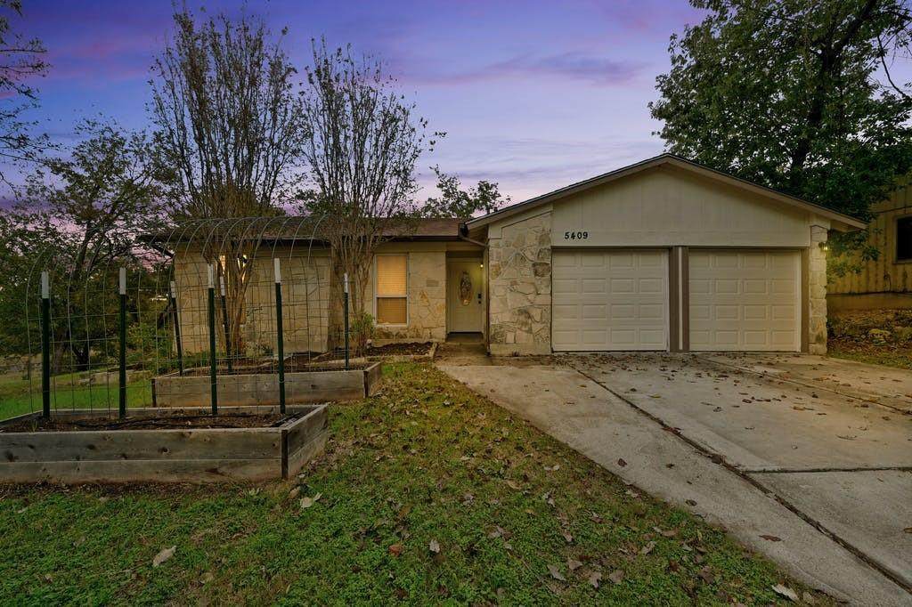 5409 Regency Dr - Photo 1