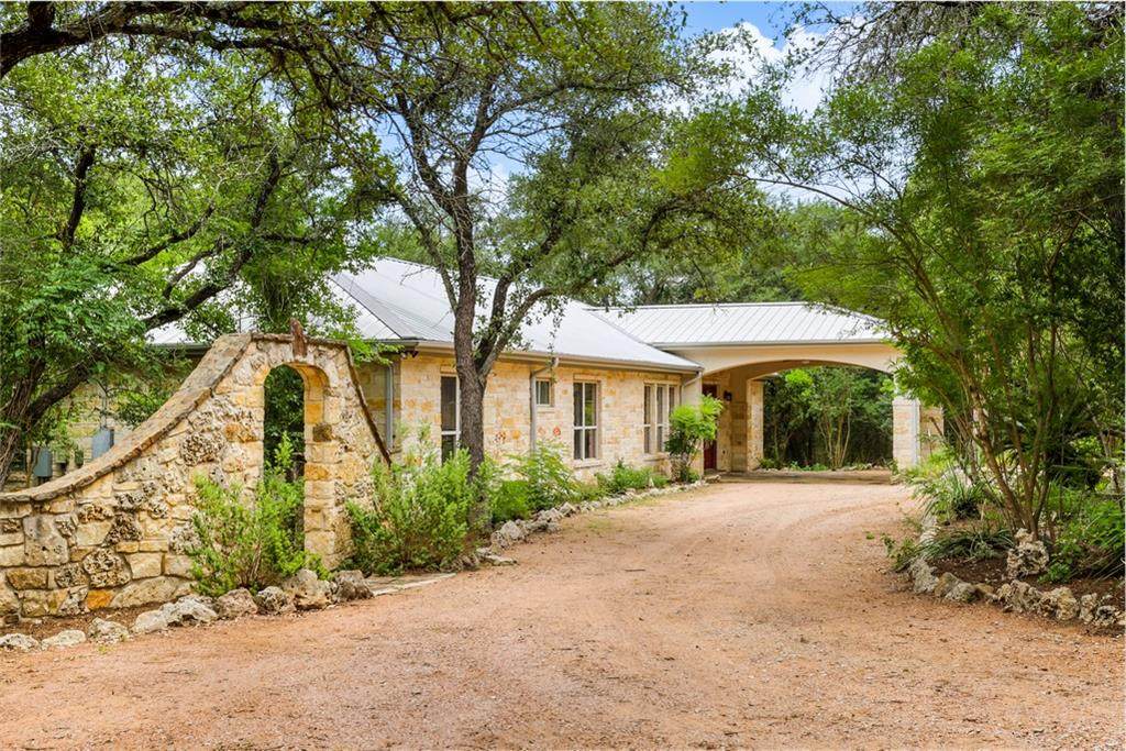 5601 Hudson Bend Rd - Photo 1