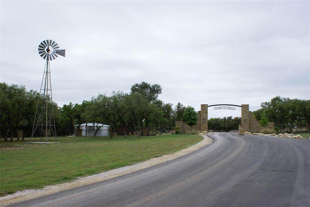 000 Majestic Hills Dr - Photo 1