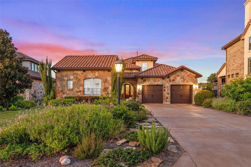 121 Feritti Dr - Photo 1
