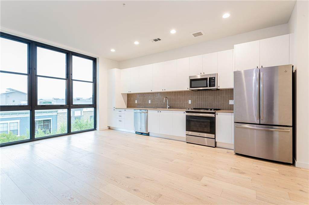 800 Embassy Dr - Photo 1