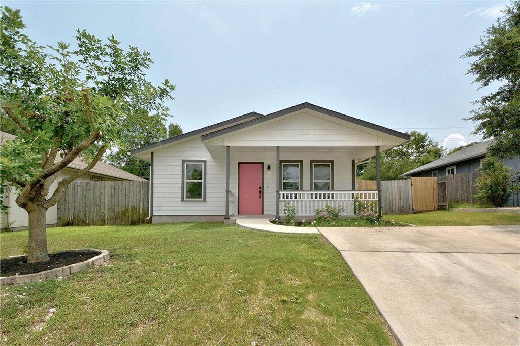2405 Towbridge Cir - Photo 1