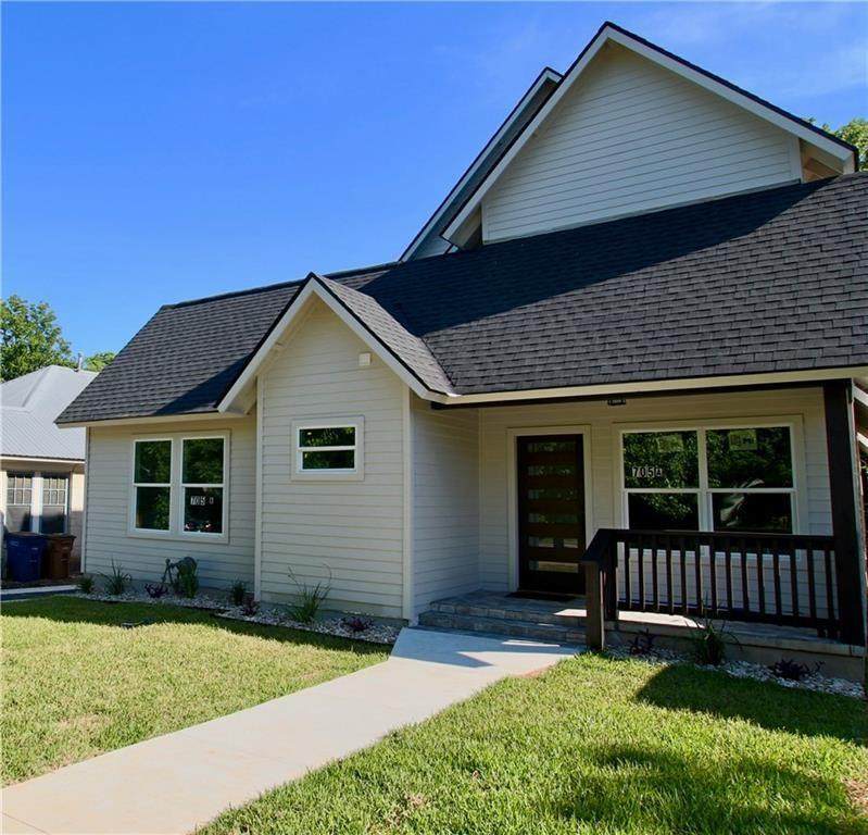 705 Harris Ave - Photo 1