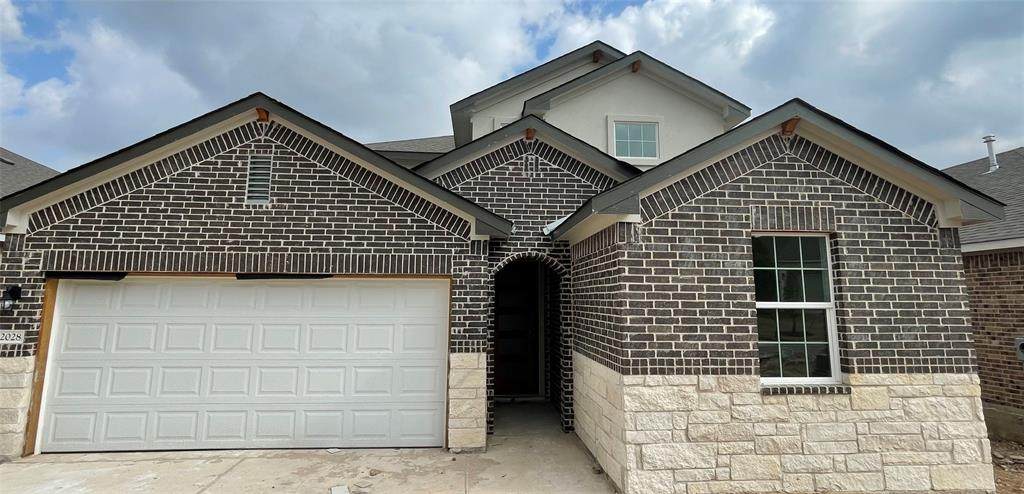 2028 Centerline Ln - Photo 1