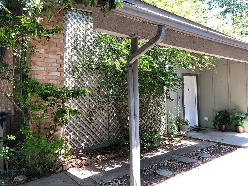 2400 Berkeley Ave - Photo 1