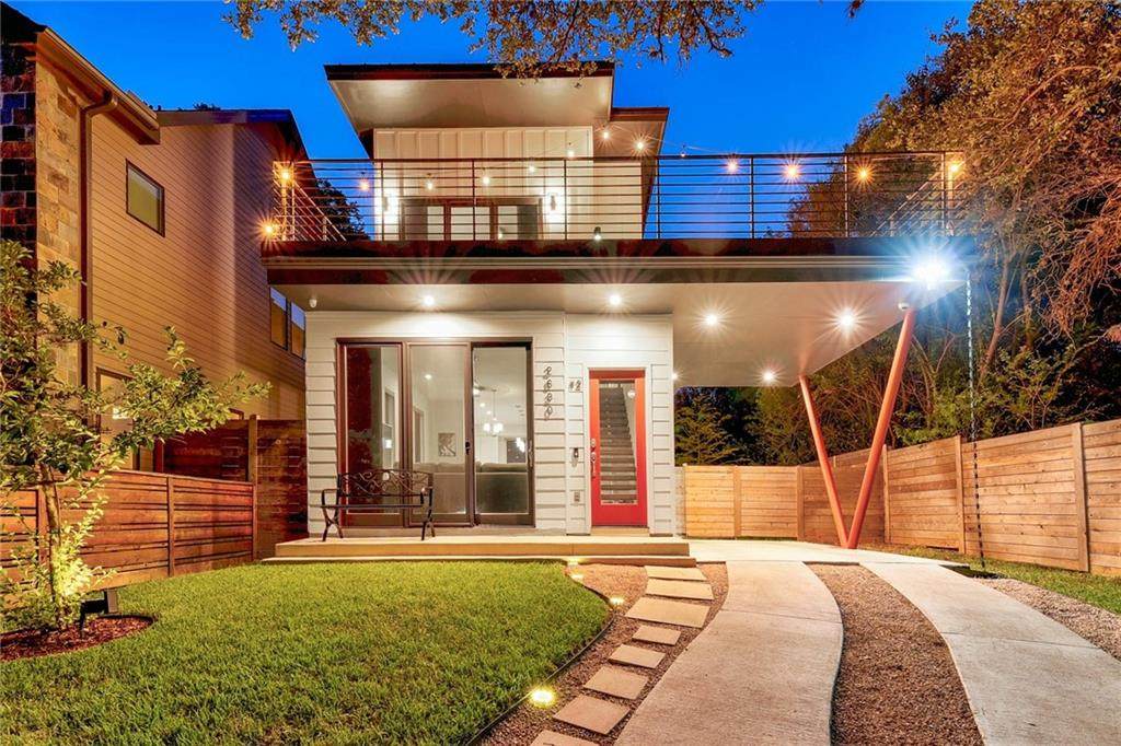 2630 Oak Crest Ave - Photo 1