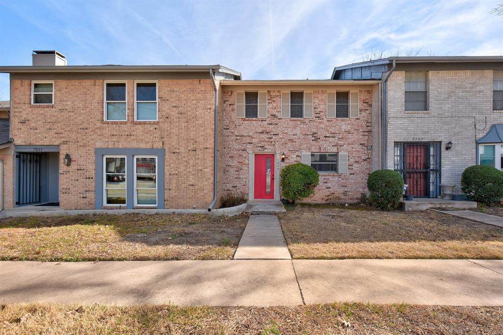 7209 Creekside Dr - Photo 1