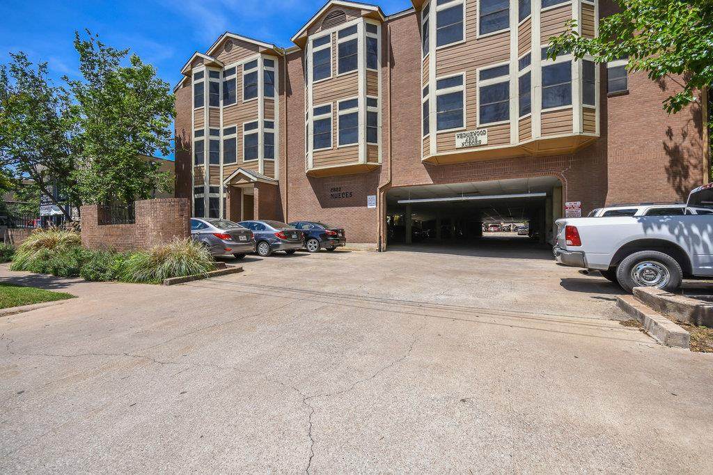 2802 Nueces St - Photo 1