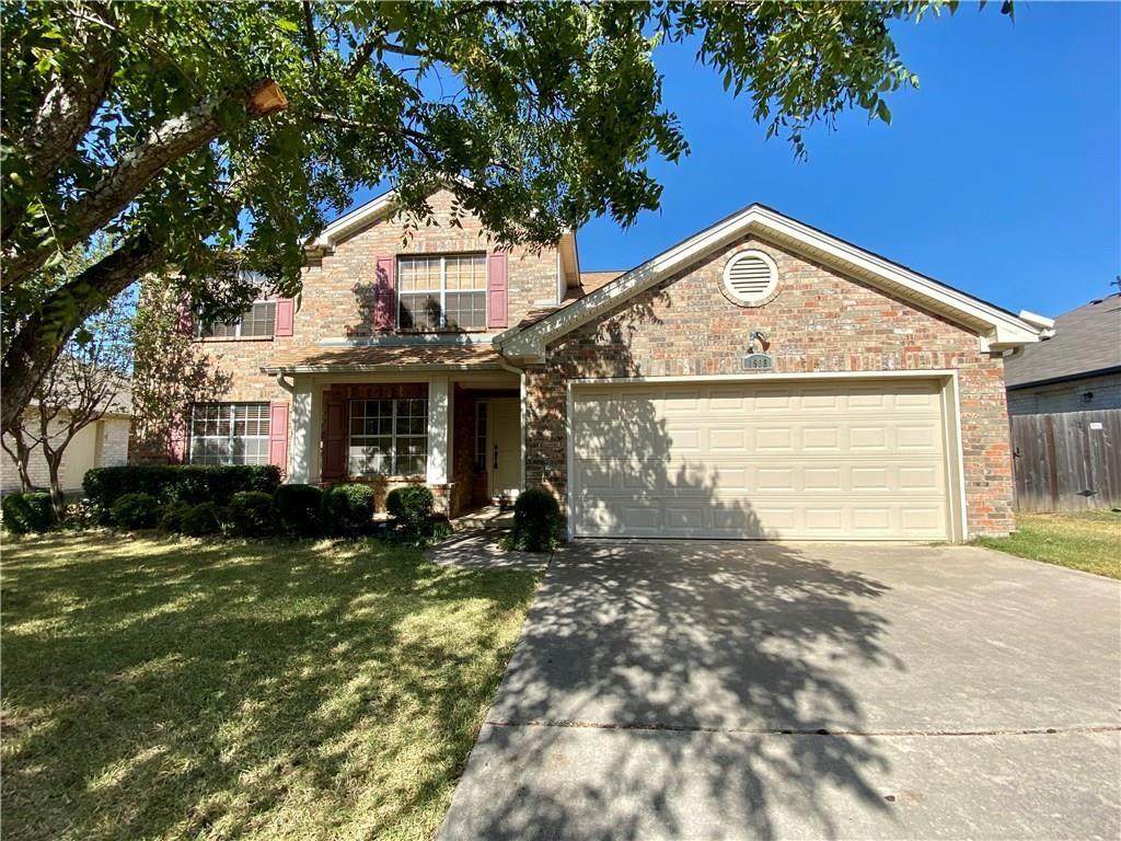 1908 Hollow Ridge Dr - Photo 1