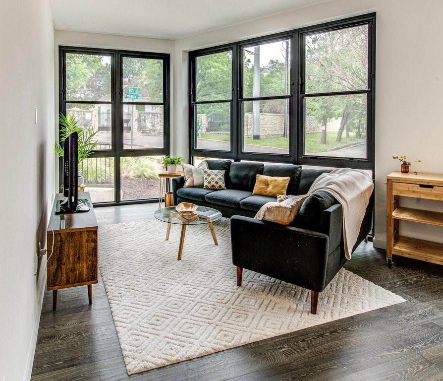 800 Embassy Dr - Photo 1