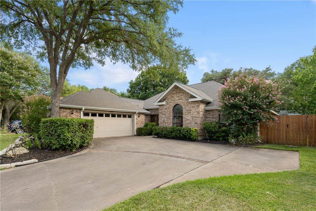 910 Blue Spring Cir - Photo 1