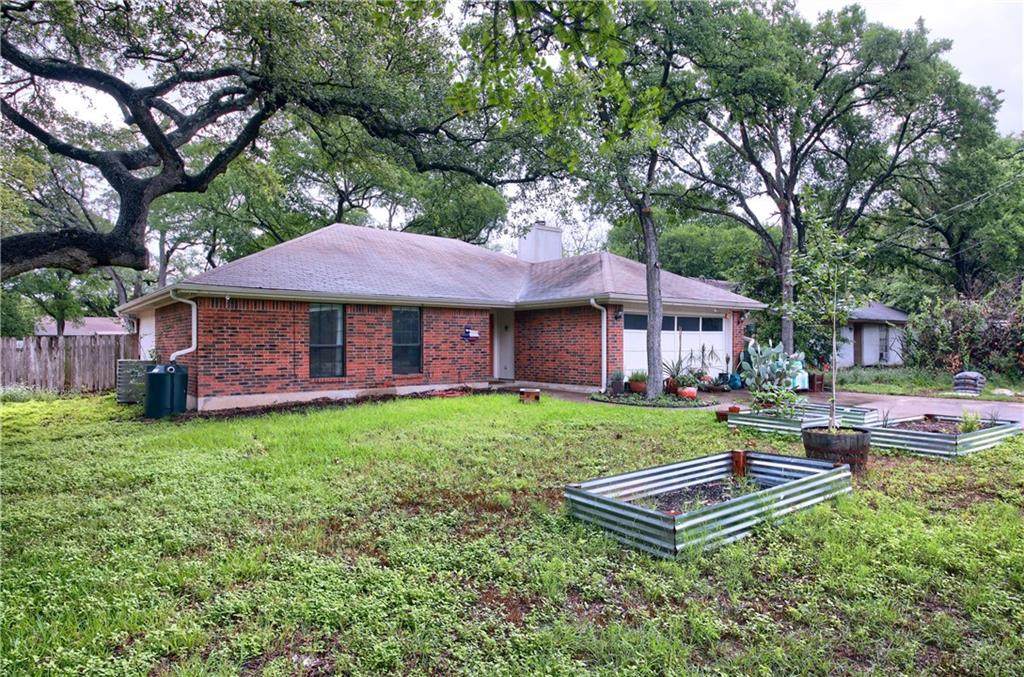 2110 Riviera Dr - Photo 1