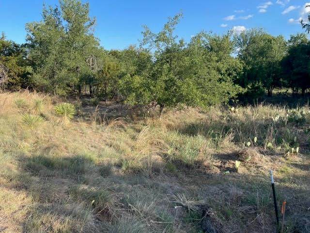 000 Greencastle Dr - Photo 1