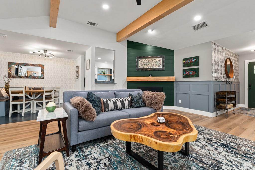 1502 Quail Run Rd - Photo 1