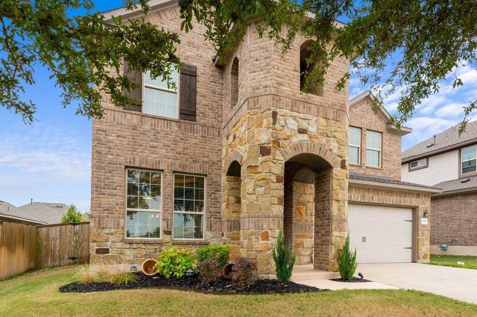 2915 Bluffstone Dr - Photo 1