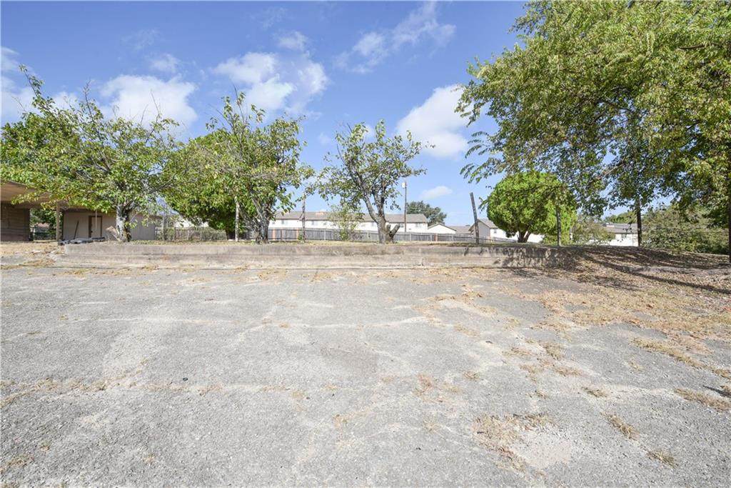 601 Houston St - Photo 1