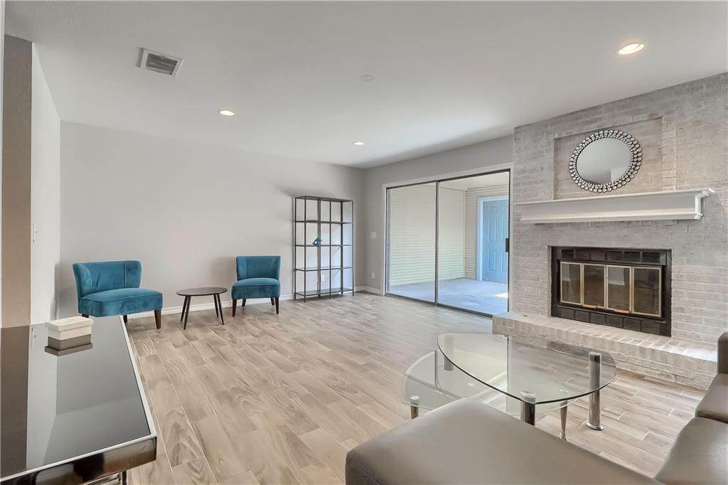3326 Foster Ln - Photo 1