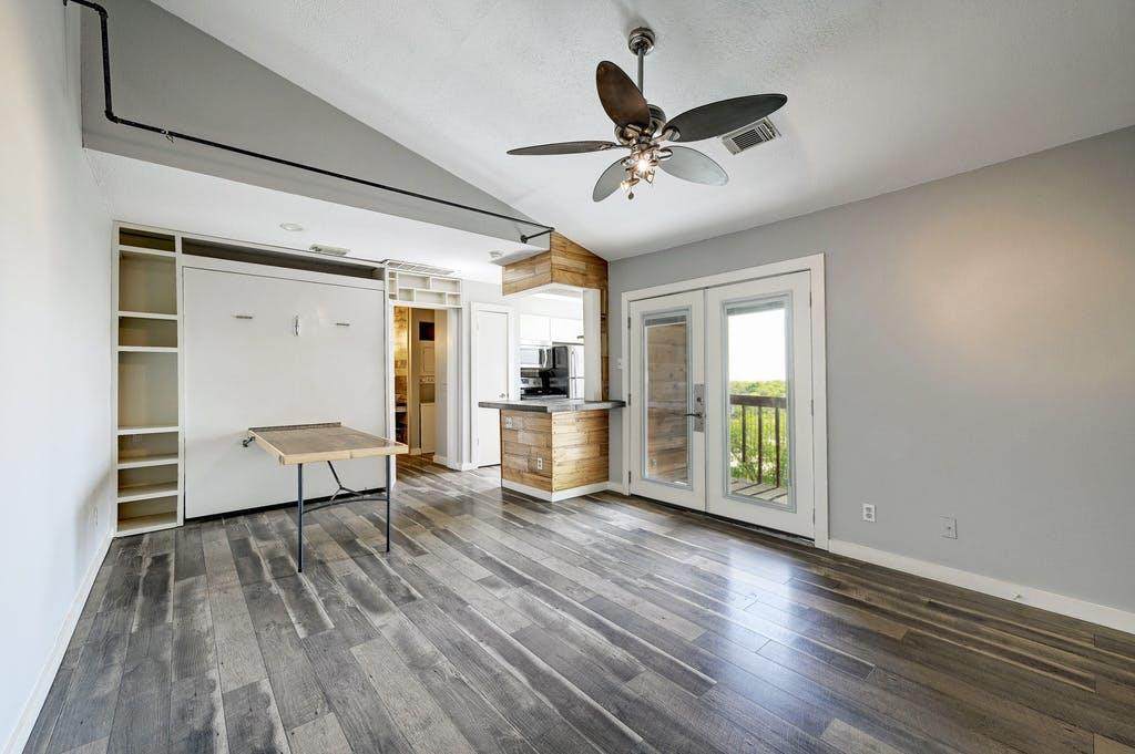 6903 Deatonhill Dr - Photo 1