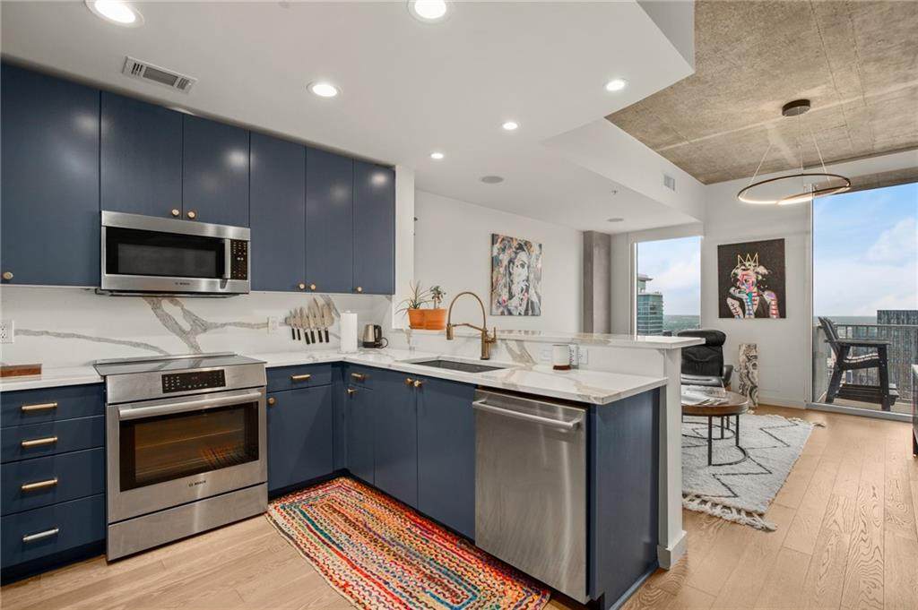 360 Nueces St - Photo 1
