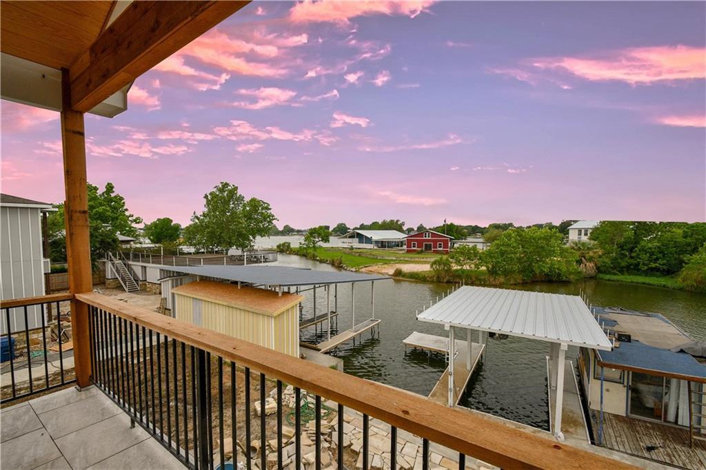 1504 Hill Top Dr - Photo 1