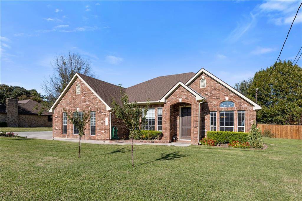 114 Primrose Dr - Photo 1