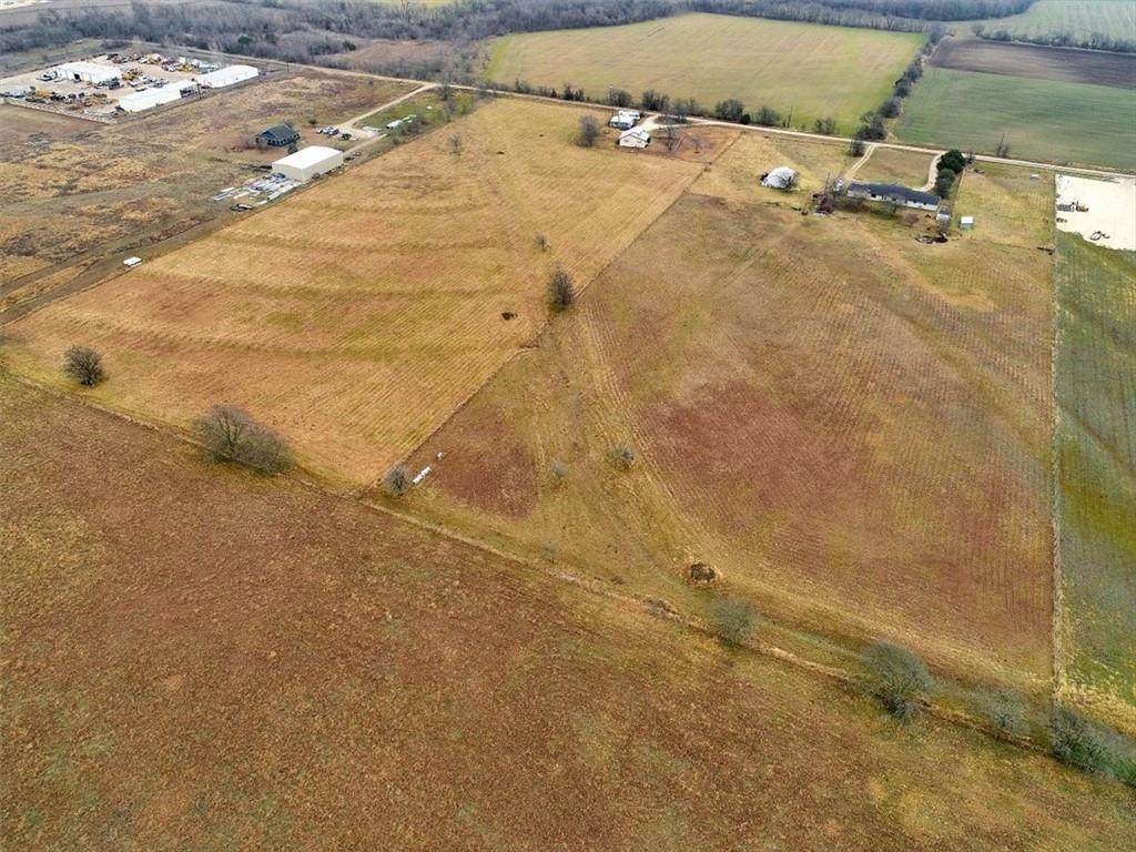401 Private Road 900 Pr - Photo 1