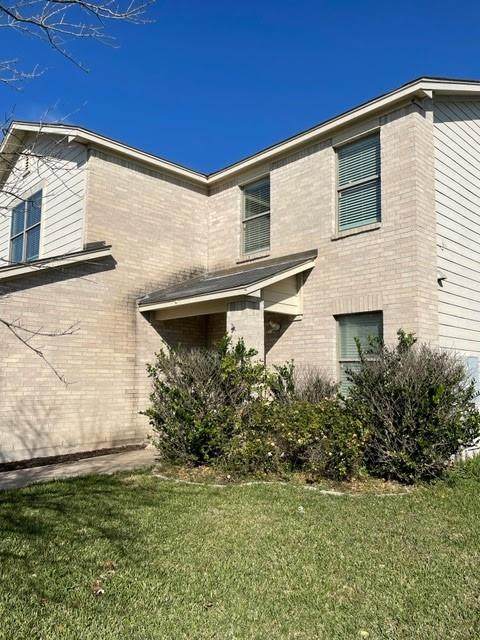 4402 Kings Canyon Dr - Photo 1