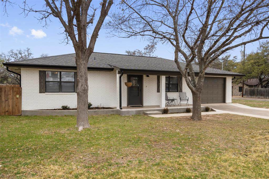 600 Liveoak Dr - Photo 1