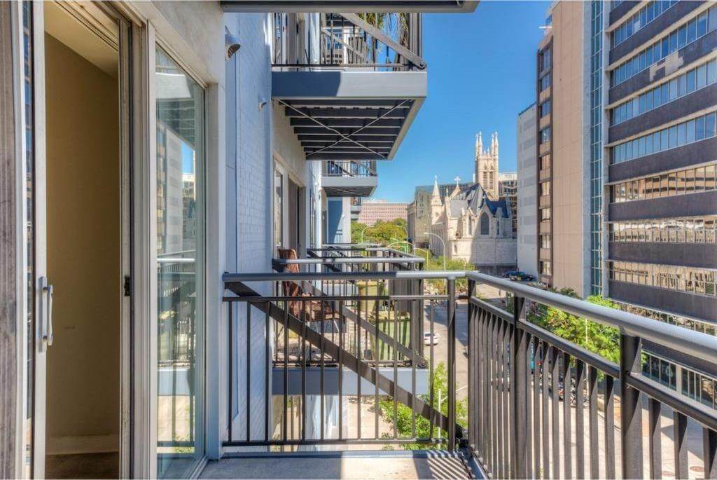 800 Brazos St - Photo 1