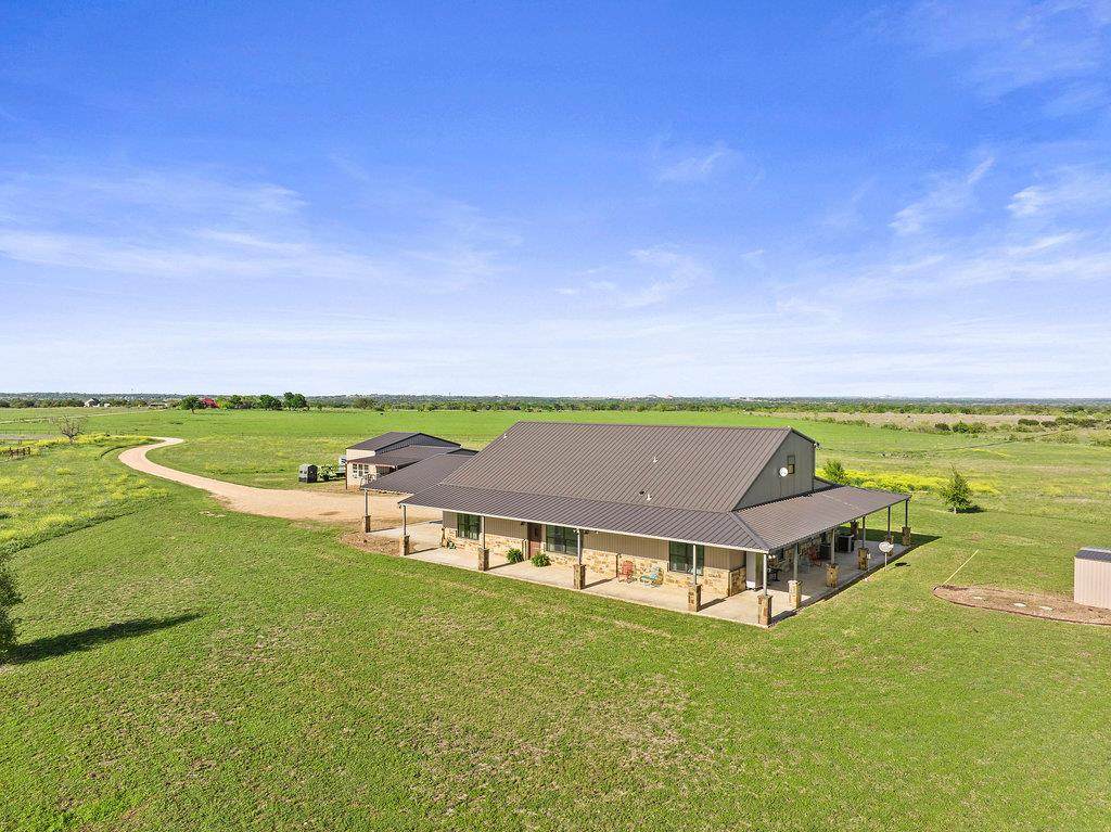 502 Lost Arrow Trl - Photo 1