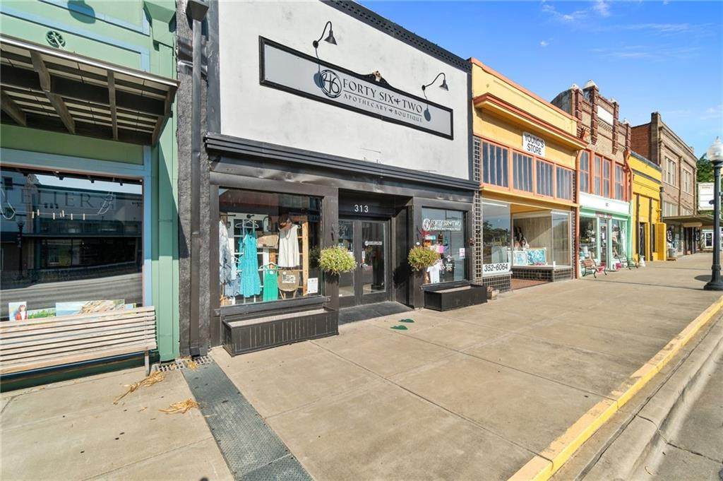 313 Main St - Photo 1