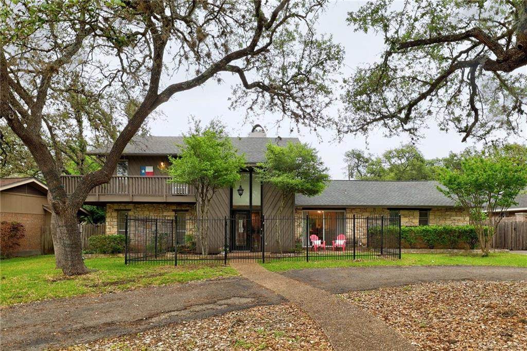9010 Balcones Club Dr - Photo 1