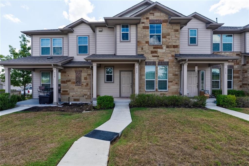 317 Heatherwilde Blvd - Photo 1
