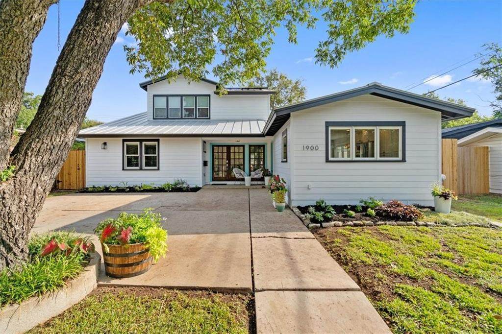 1900 Ullrich Ave - Photo 1