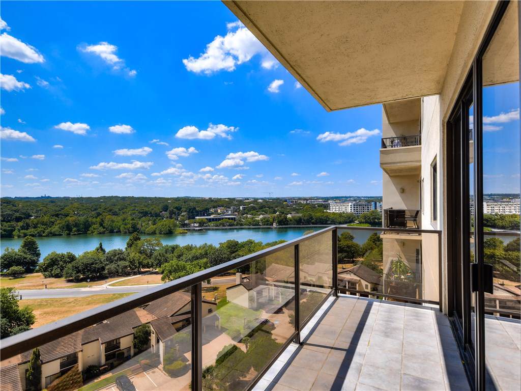 40 Interstate 35 - Photo 1